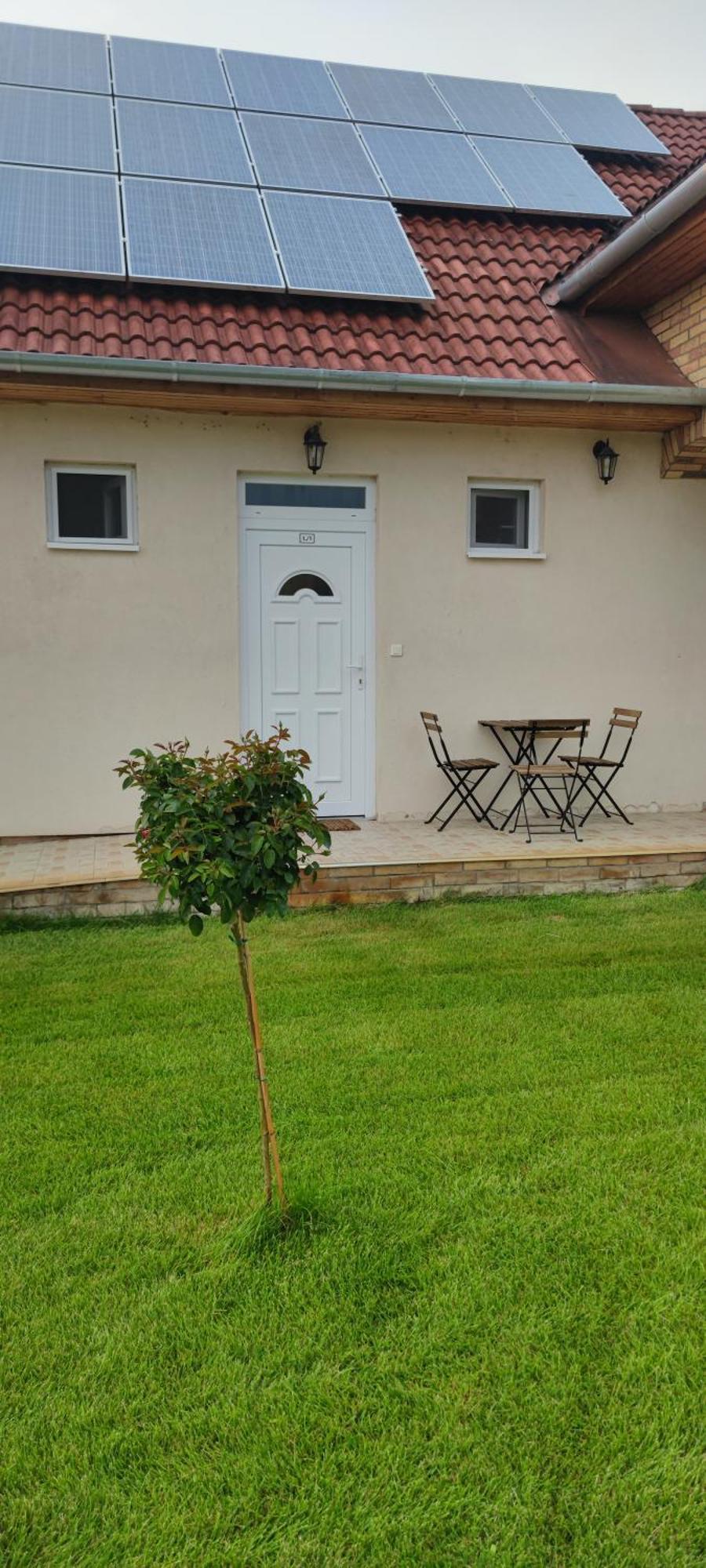 Village Garden Family Guest House Tiszakanyár Pokój zdjęcie