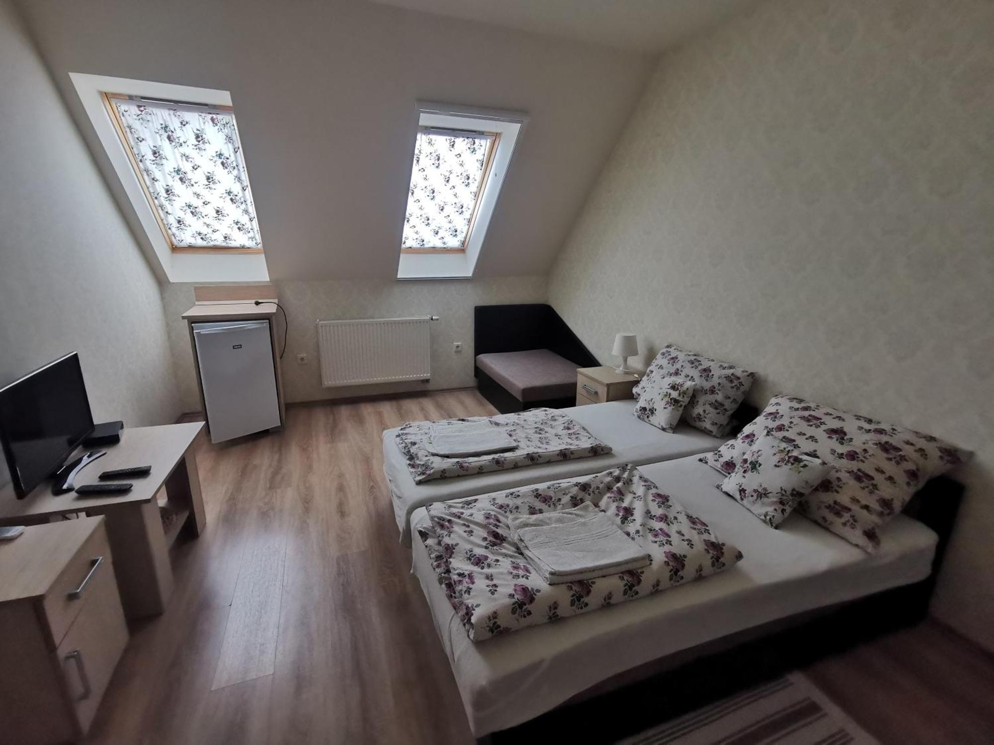 Village Garden Family Guest House Tiszakanyár Zewnętrze zdjęcie