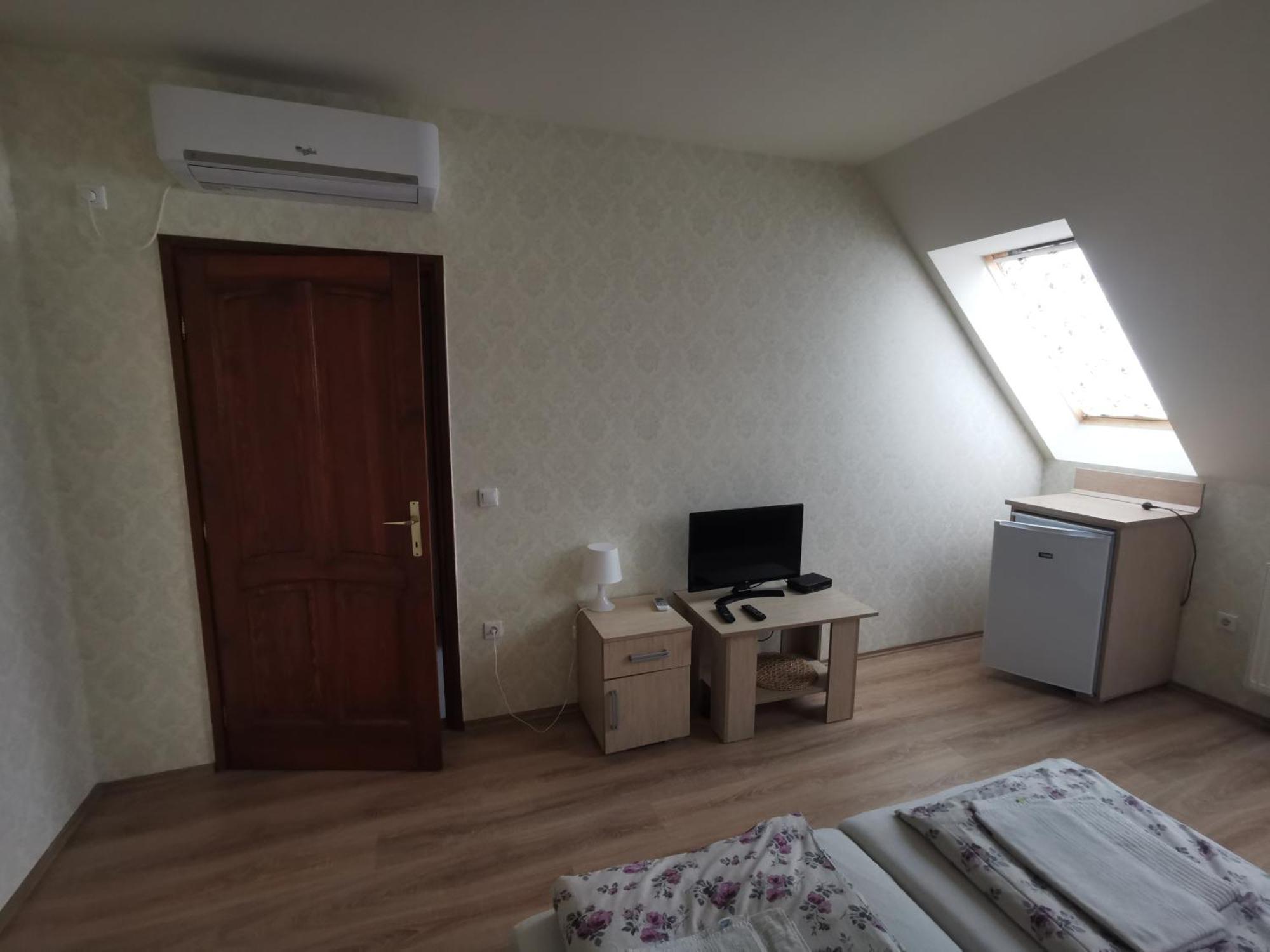 Village Garden Family Guest House Tiszakanyár Zewnętrze zdjęcie